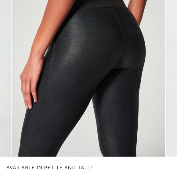 SPANXshape™ Faux Leather
Leggings XL petite - Picture 4 of 10